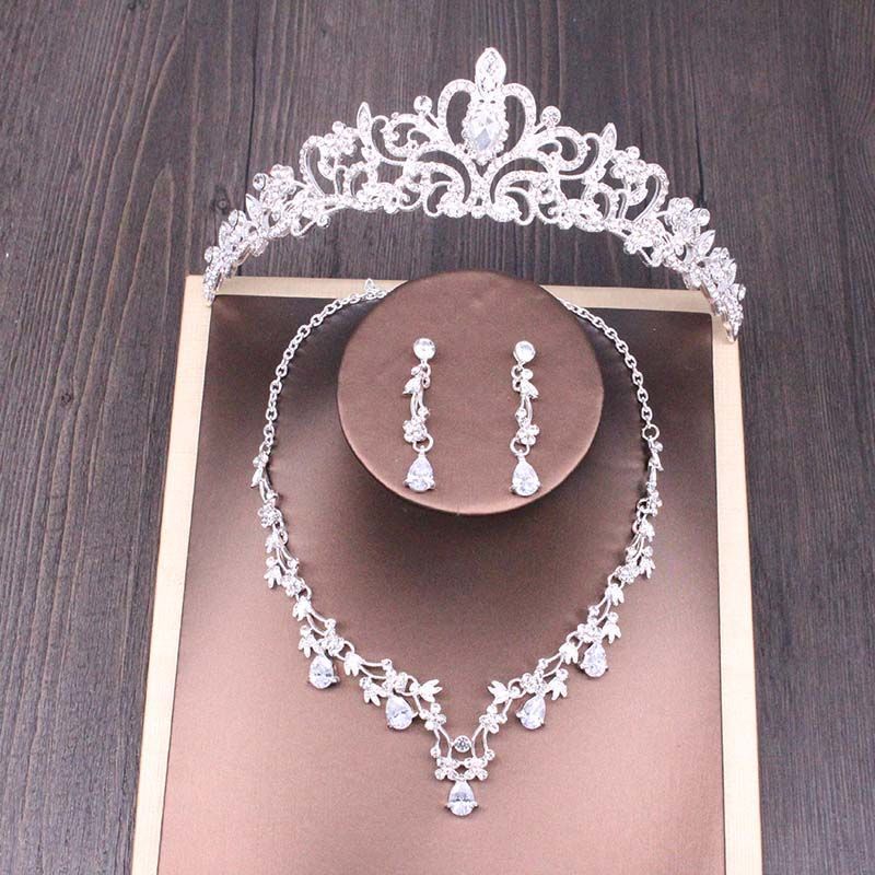 Accessories Crown Necklace Earrings