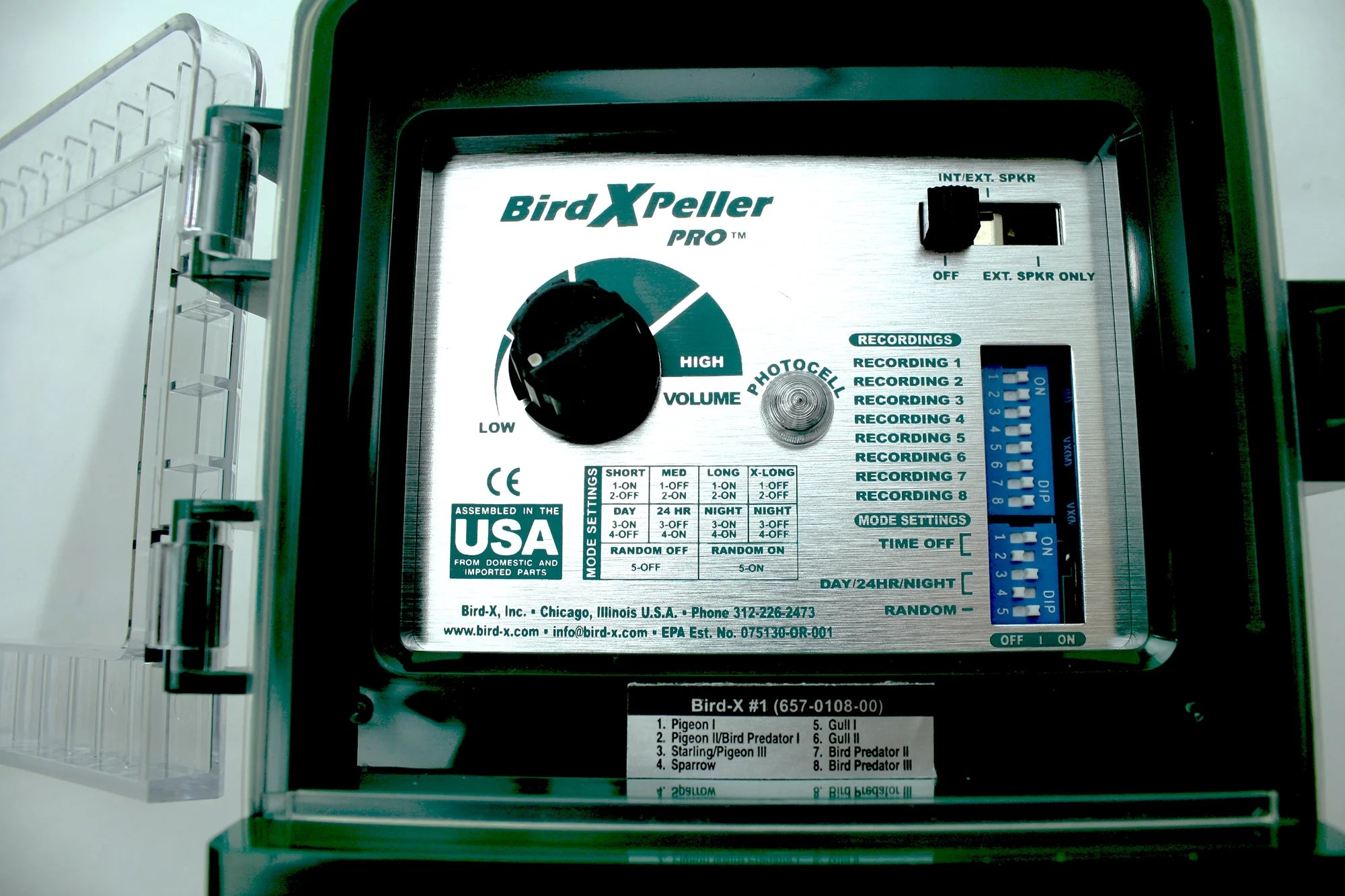 Bird X Peller PRO Electronic Sonic Bird Repeller Bird Repellent Pigeons Starlings Sparrows Seagulls One Acre Coverage